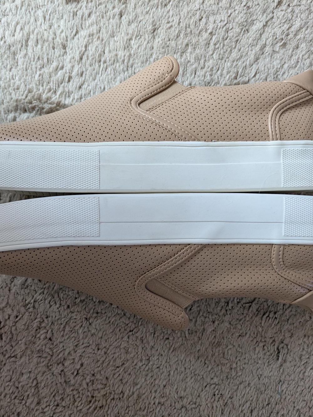 Women’s Slip-On Platform Sneakers in Nude NWOT - Picture 3 of 10